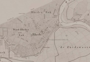 <p>Op deze kaart uit 1843 is goed te zien dat de bebouwing in Rheden zich concentreerde langs de wegen naar het veerhuis en naar de Rheder enk (Bron: Scholten 2010). </p>
