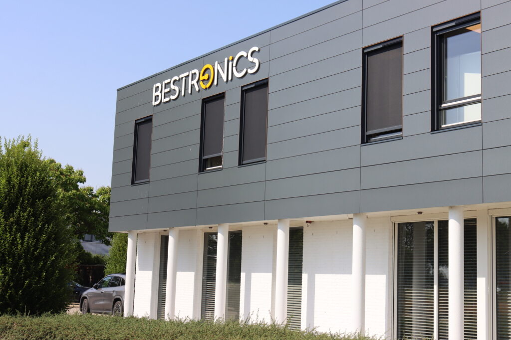 BREL SMART BUILDING maakt projectzonwering slimmer en efficiënter met het PENTA IoT-motorsysteem.